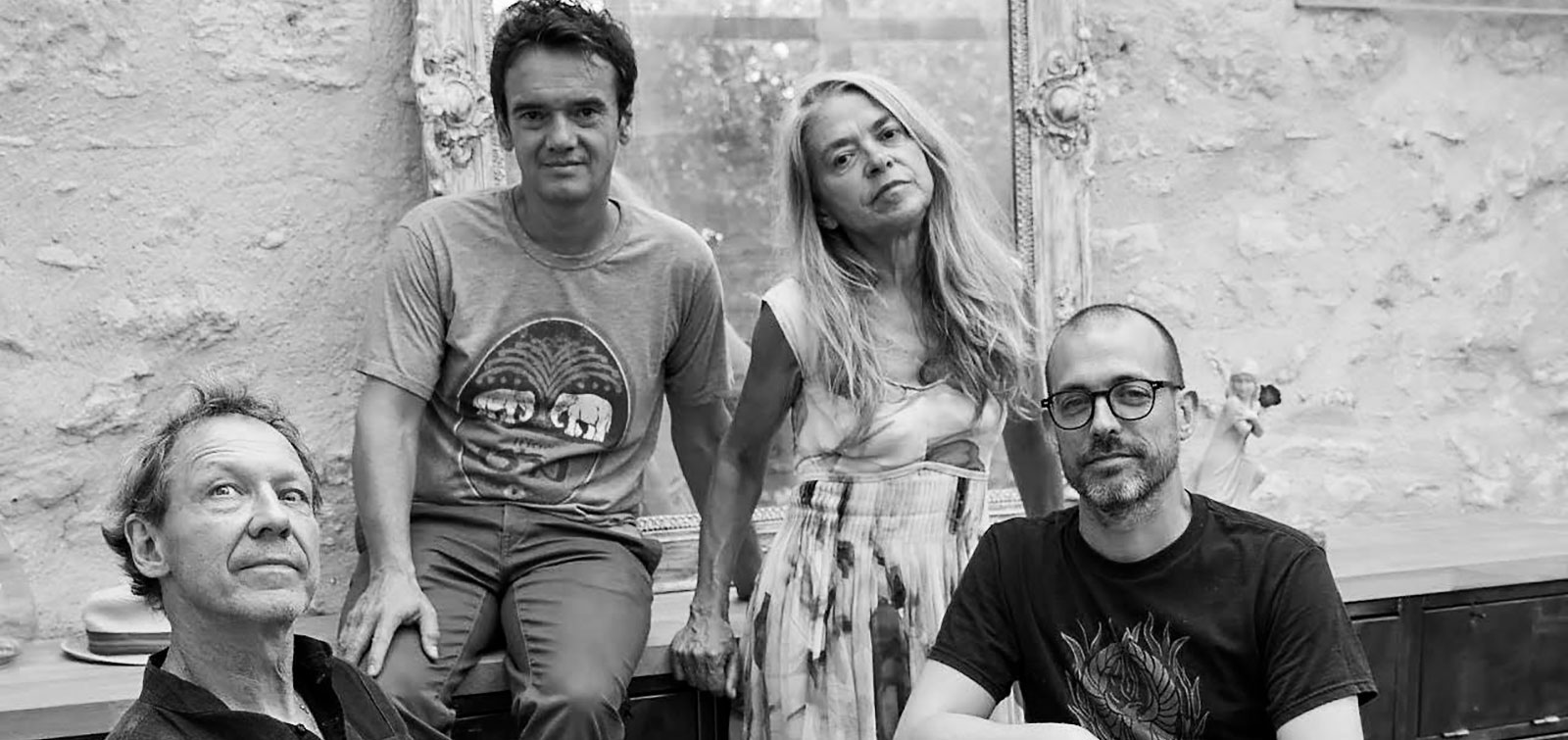 Mathieu Donarier – Coastline