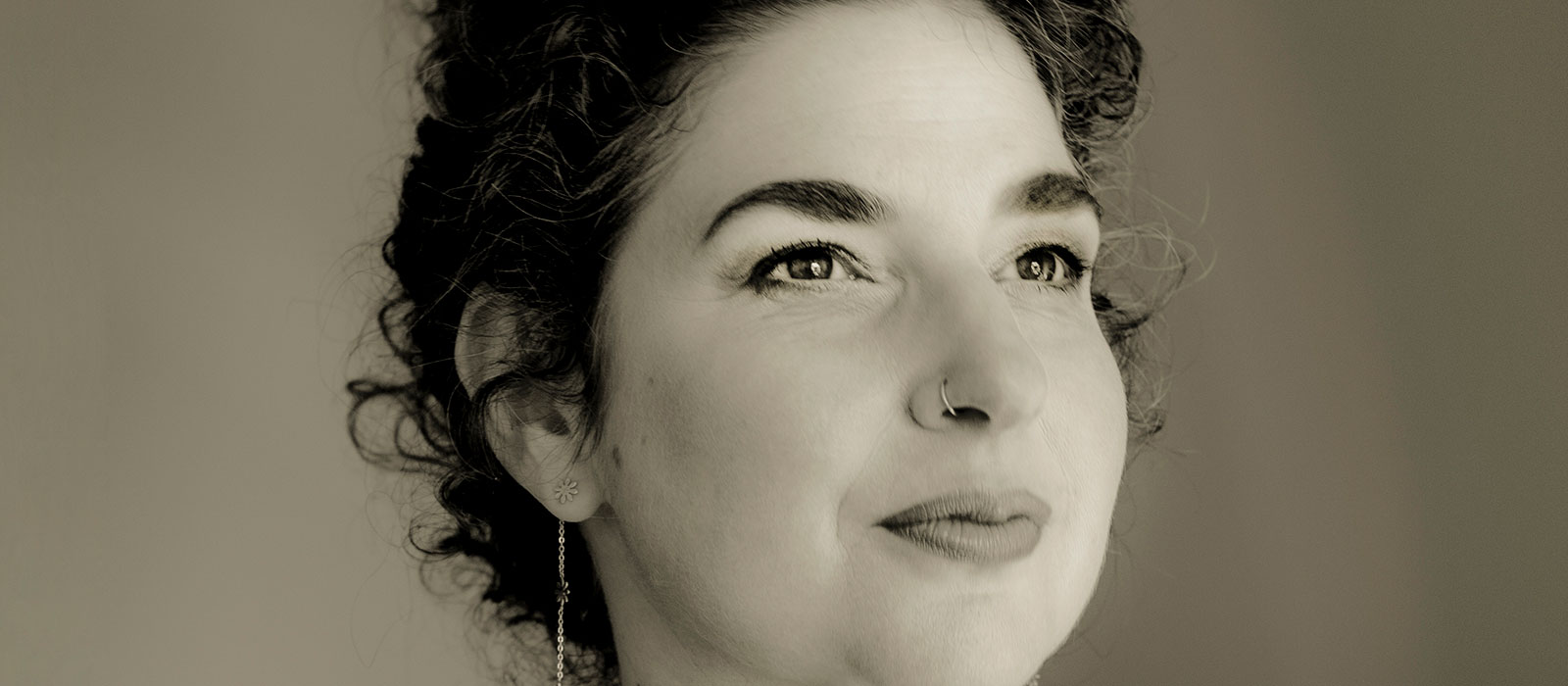 Barbara Wiernick – Between Whispers